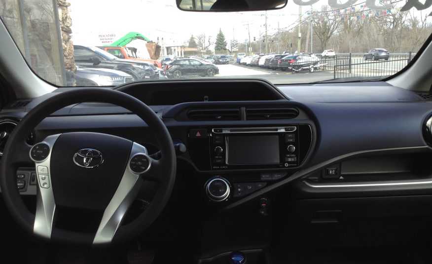 2016 Toyota Prius c Three Hatchback 4D