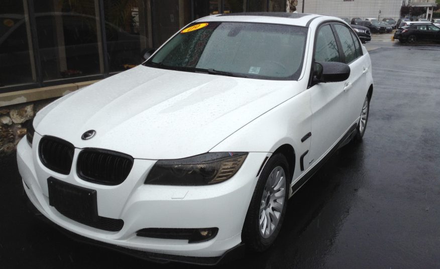 2009 BMW 3 Series 328i xDrive Sedan 4D