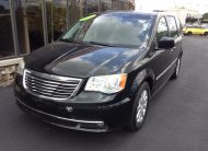 2013 Chrysler Town & Country Touring Minivan 4D