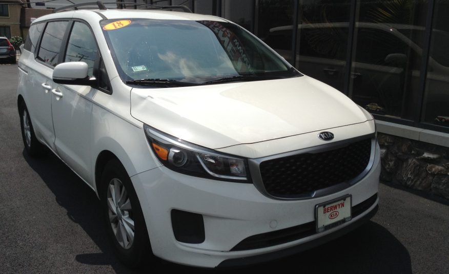 2018 Kia Sedona LX Minivan 4D