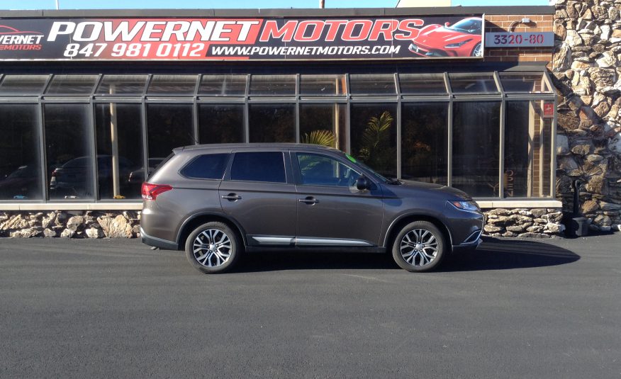 2016 Mitsubishi Outlander ES Sport Utility 4D