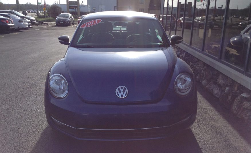 2013 Volkswagen Beetle Turbo Hatchback 2D