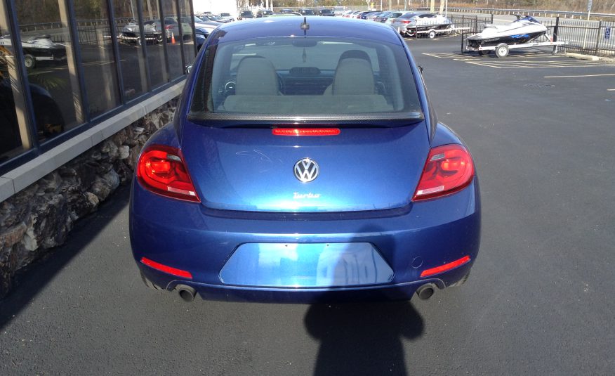 2013 Volkswagen Beetle Turbo Hatchback 2D