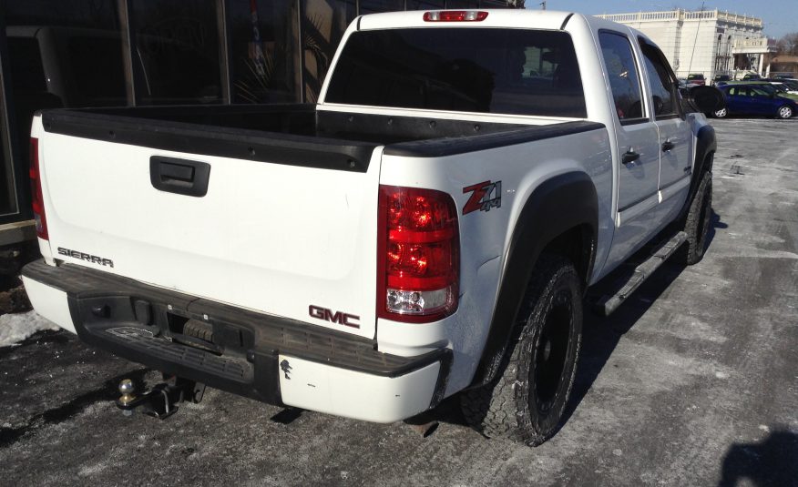 2013 GMC Sierra 1500 Crew Cab SLT Pickup 4D 5 3/4 ft