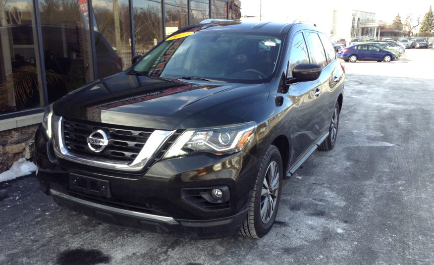 2017 Nissan Pathfinder SV Sport Utility 4D